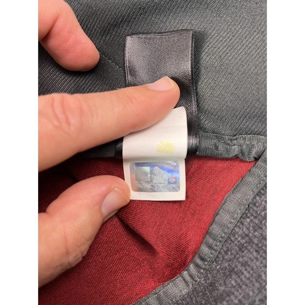 The North Face Men's Large Garnet‎ Gray Full Zip Jacket Dual Pockets Mock Neck